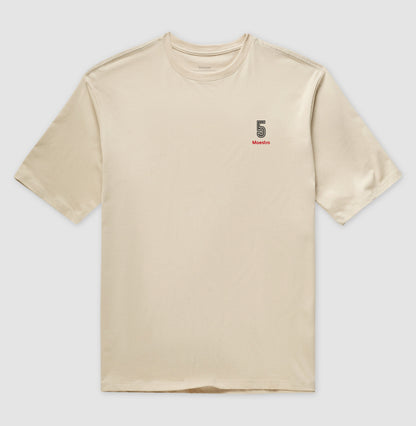 Camiseta ’Maestro 5’’ - Júnior (Oversized) - Unissex / Areia / P